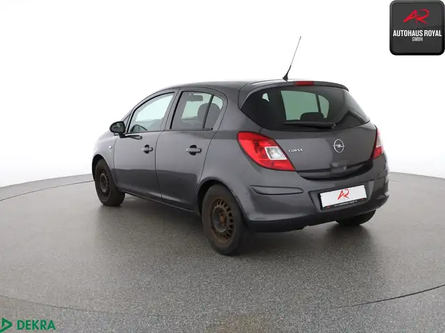 Opel Corsa view 3