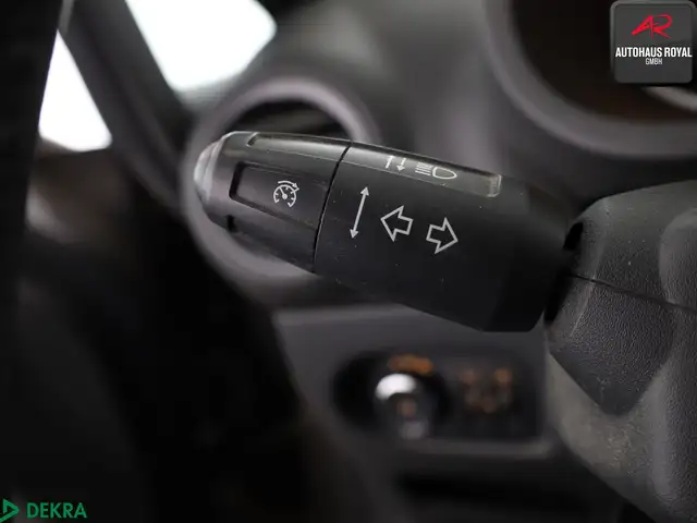 Opel Corsa view 12