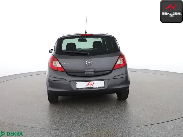 Opel Corsa view 4