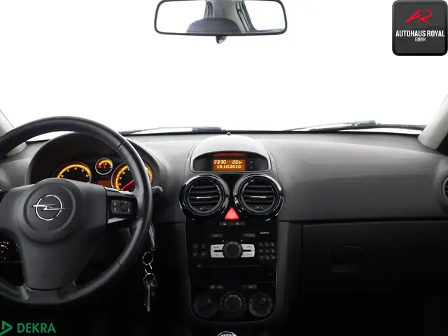 Opel Corsa view 8