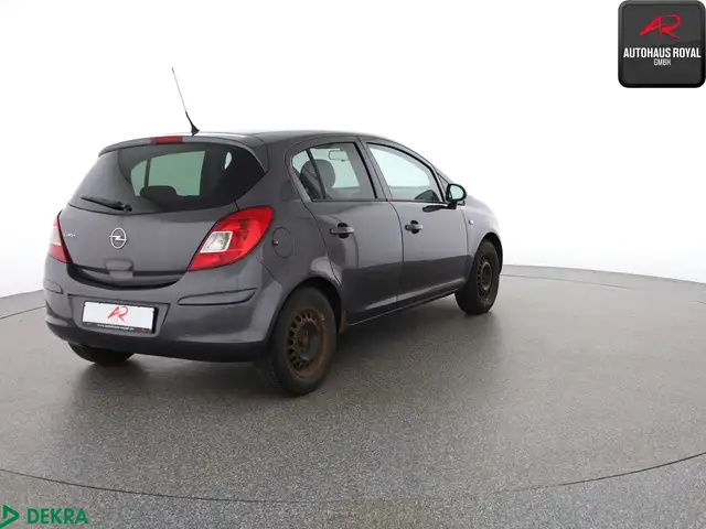 Opel Corsa view 5