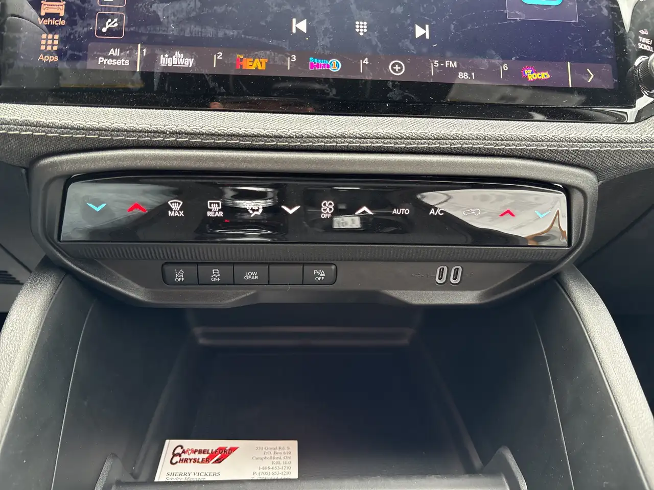Jeep Cherokee снимка Jeep Cherokee