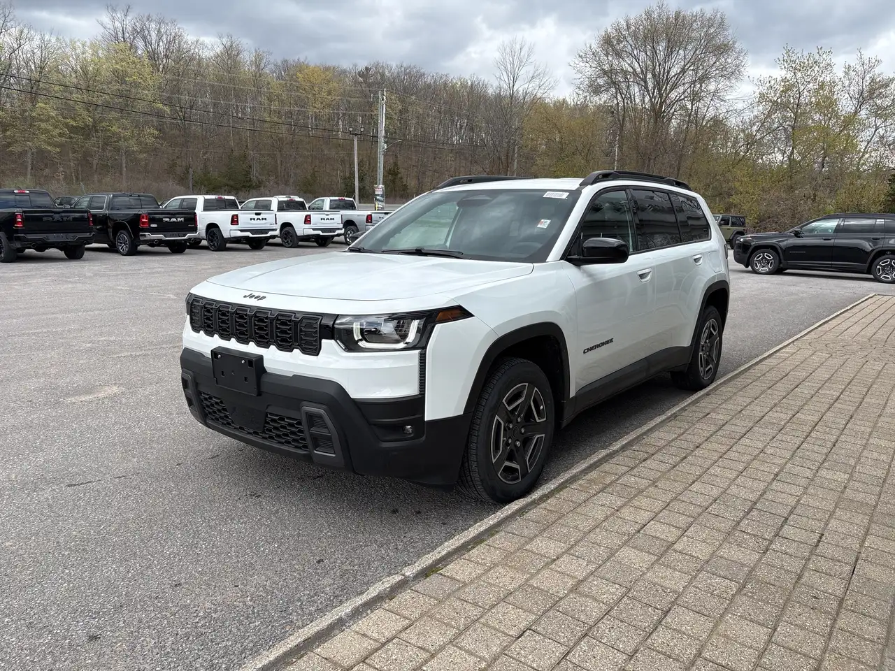 Jeep Cherokee снимка Jeep Cherokee