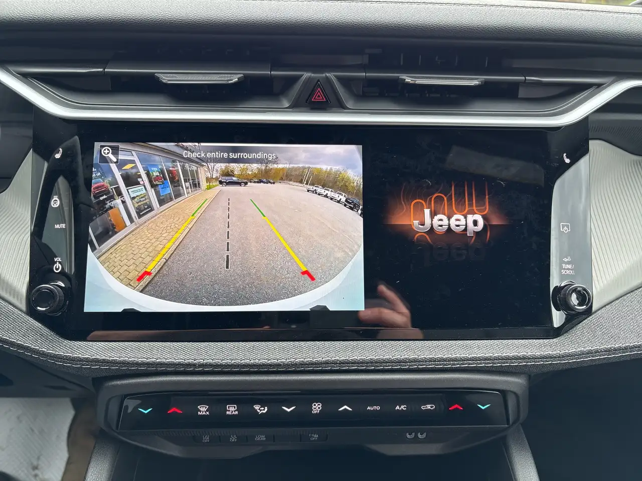 Jeep Cherokee снимка Jeep Cherokee