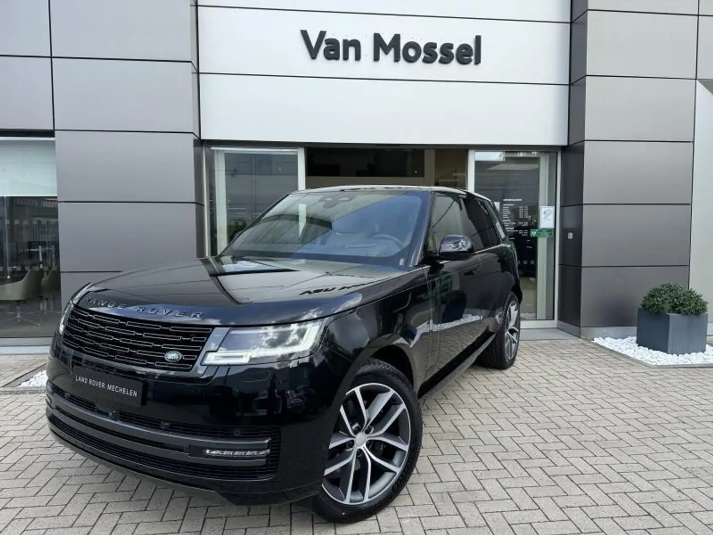 Land Rover Range Rover SWB P460e HSE AWD Auto. 25MY Zwart - 1