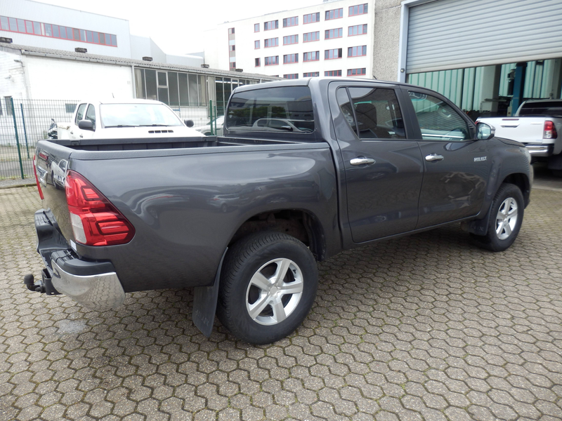 Toyota Hilux Double Cab Duty 4x4, Automatik, Cool Paket, Sitzheizung, Navigation, Klima, AHK, Scheckheft — photo 8