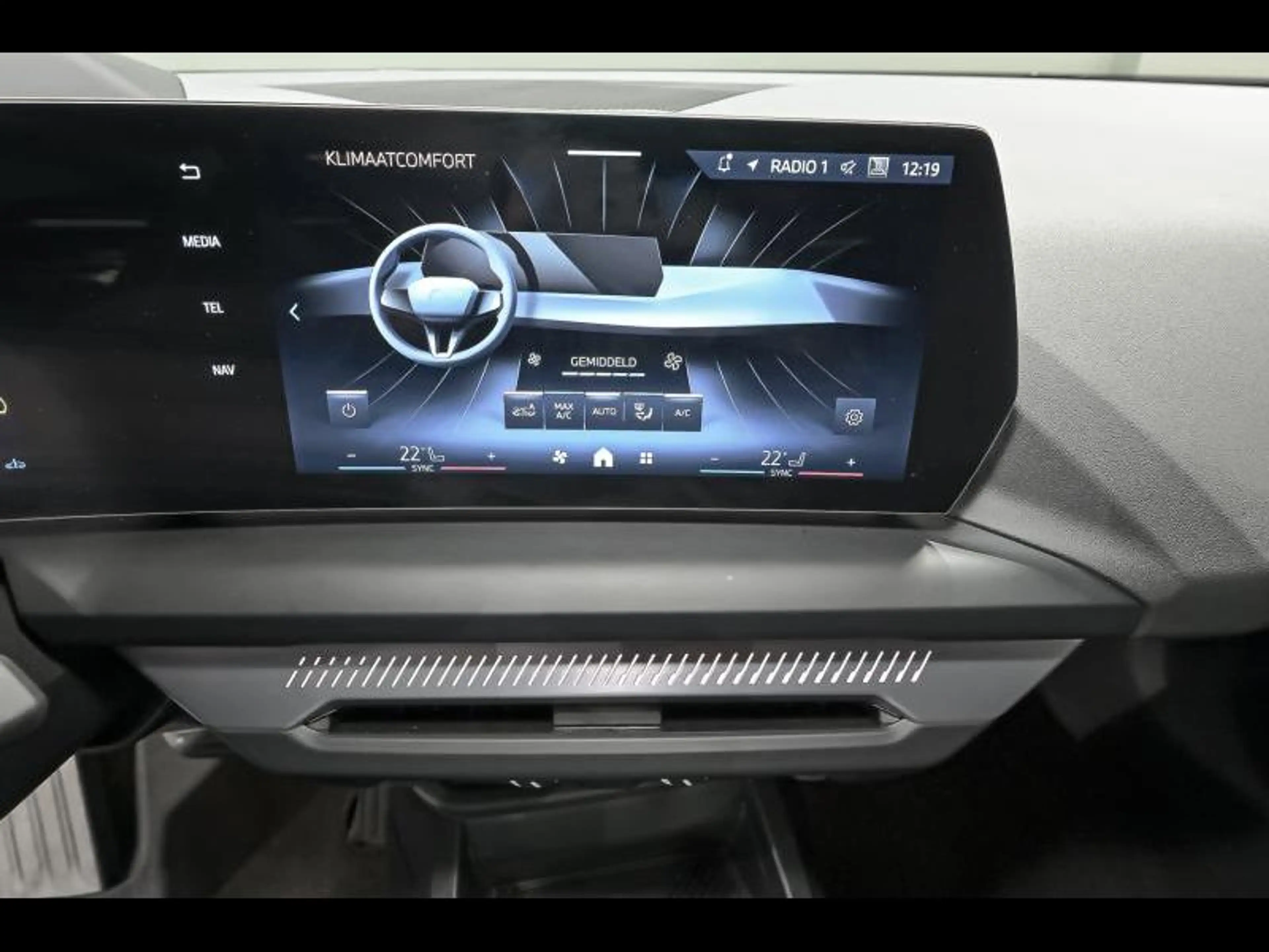 BMW 120 i - PREMIUMPACK+|360CAM|DASS+|HUD|H&M — photo 12