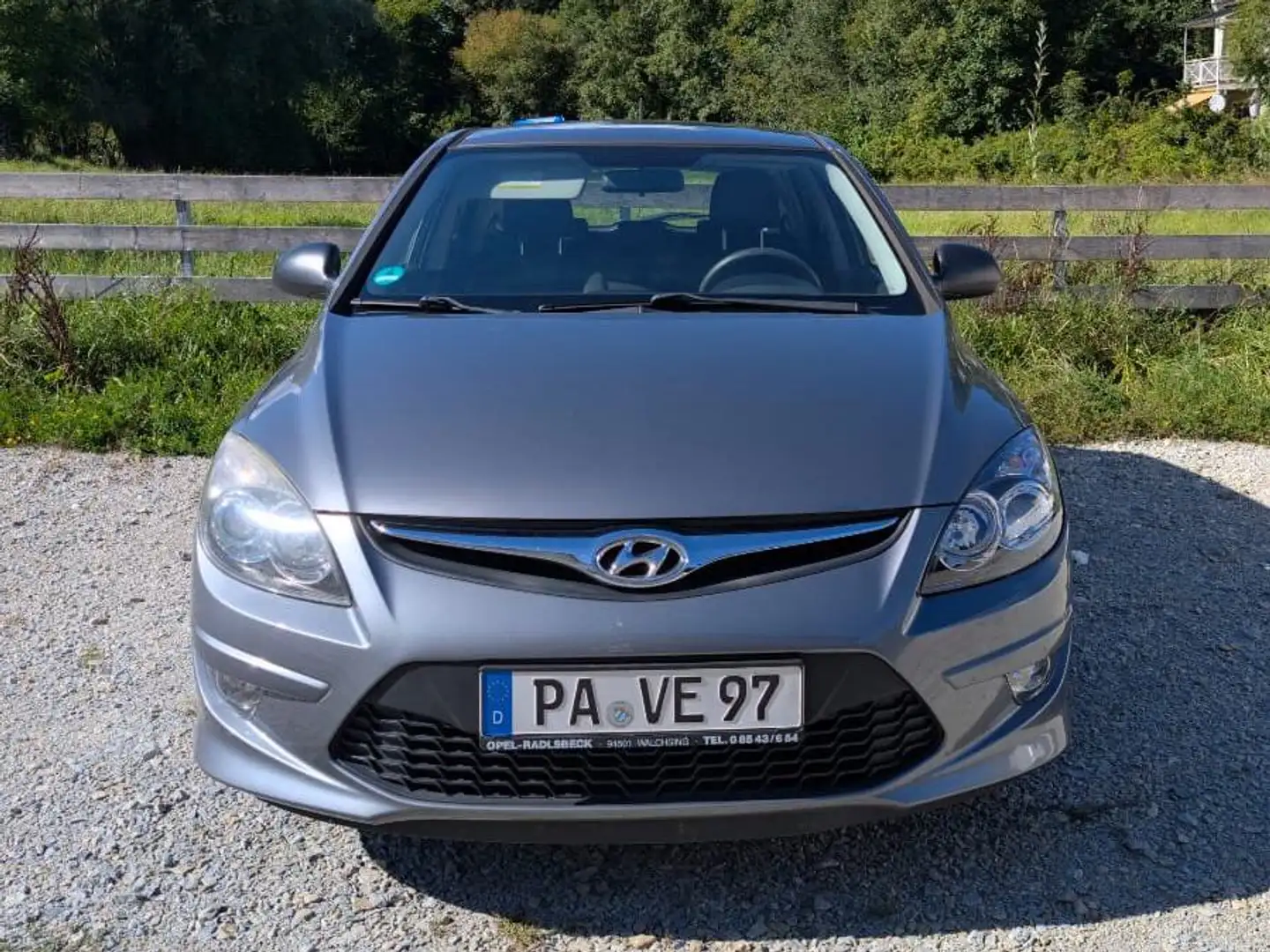 Hyundai i30 i30cw 1.6 CRDi Edition 20 Grau - 1