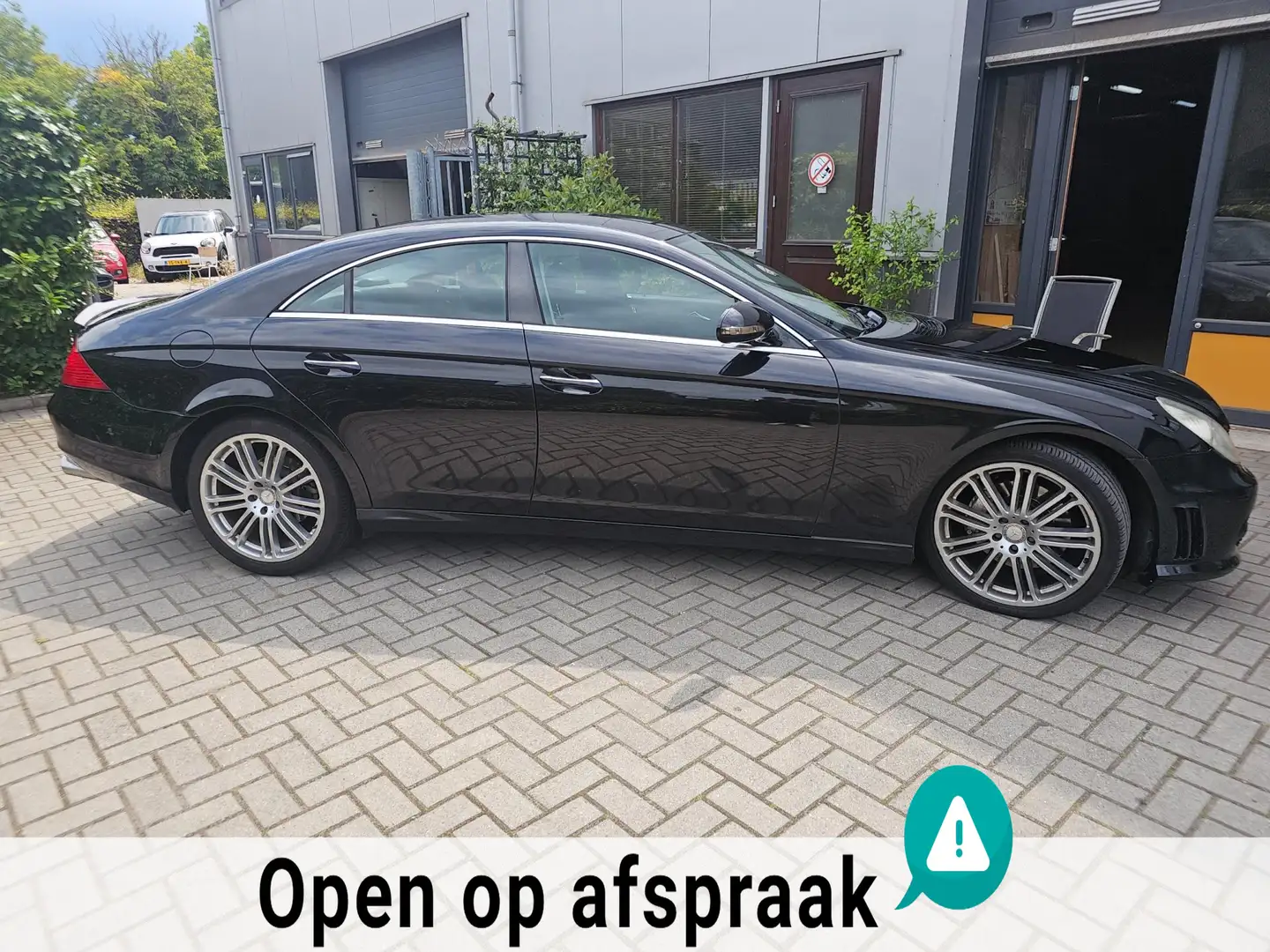 Mercedes-Benz CLS 500 Zwart - 2