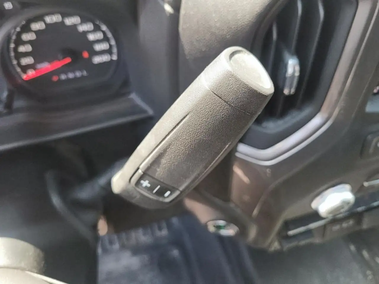 GMC Sierra 2500HD снимка GMC Sierra 2500HD