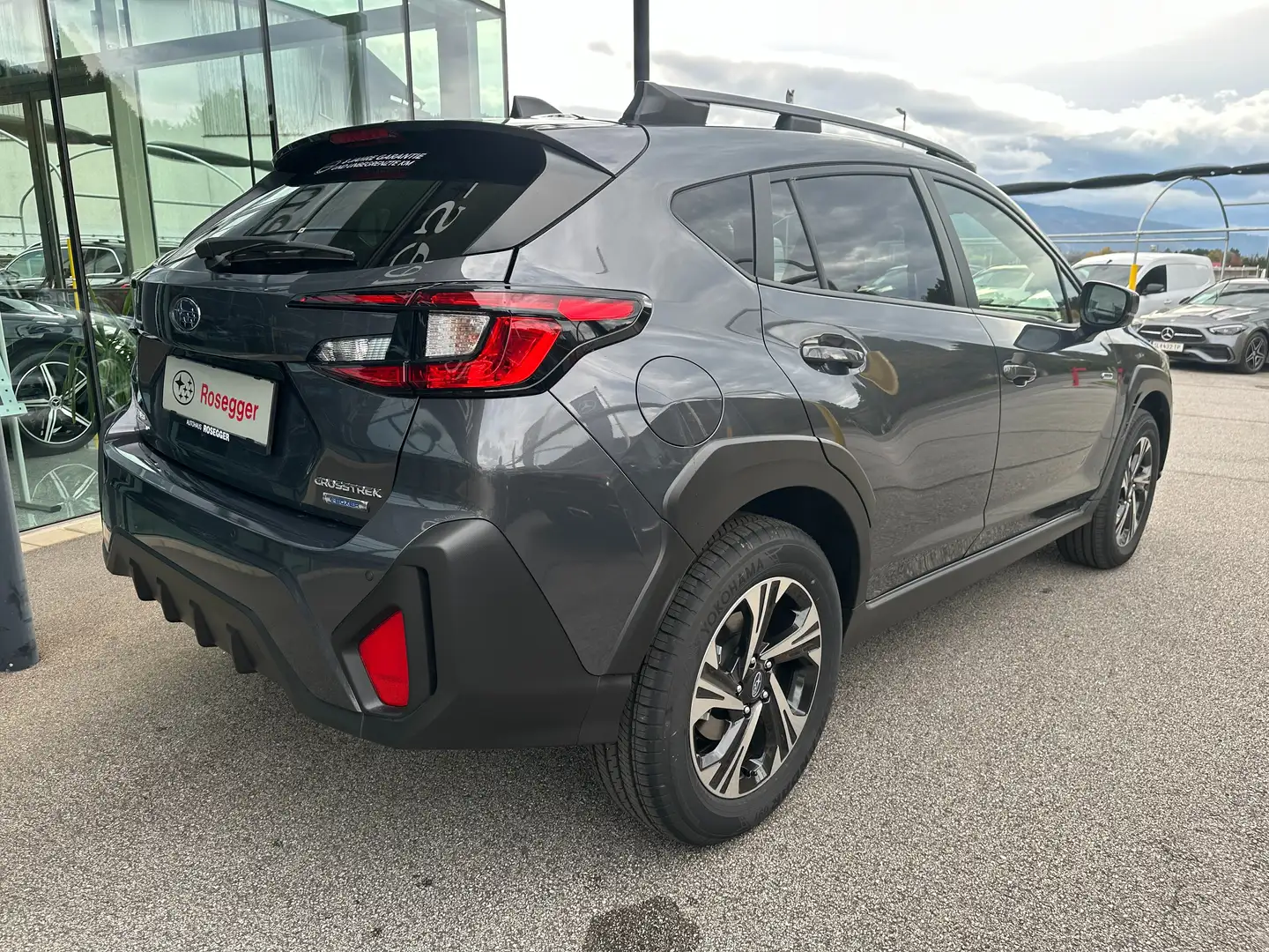 Subaru Crosstrek 2,0i e-Boxer CVT Style Allrad *NUR 250km* Grau - 2