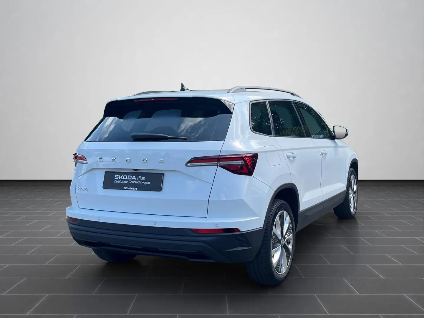 Skoda Karoq 1.5 TSI Style ACC, Winter-Paket Plus, STHZ Weiß - 2