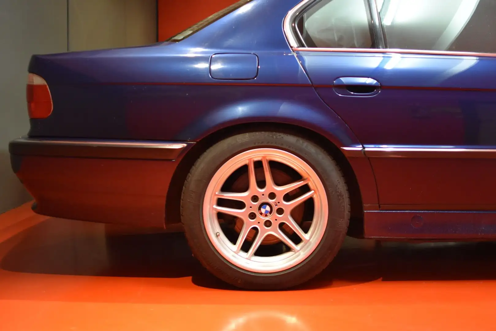 BMW 750 iXL/E38/BMW WERKS L7/SERVICE HISTORIE KOMPLET Синій - 2