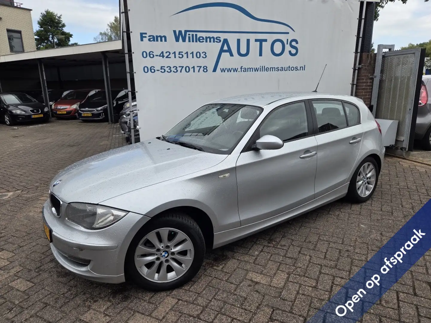 BMW 118 1-serie 118i Executive Grijs - 1