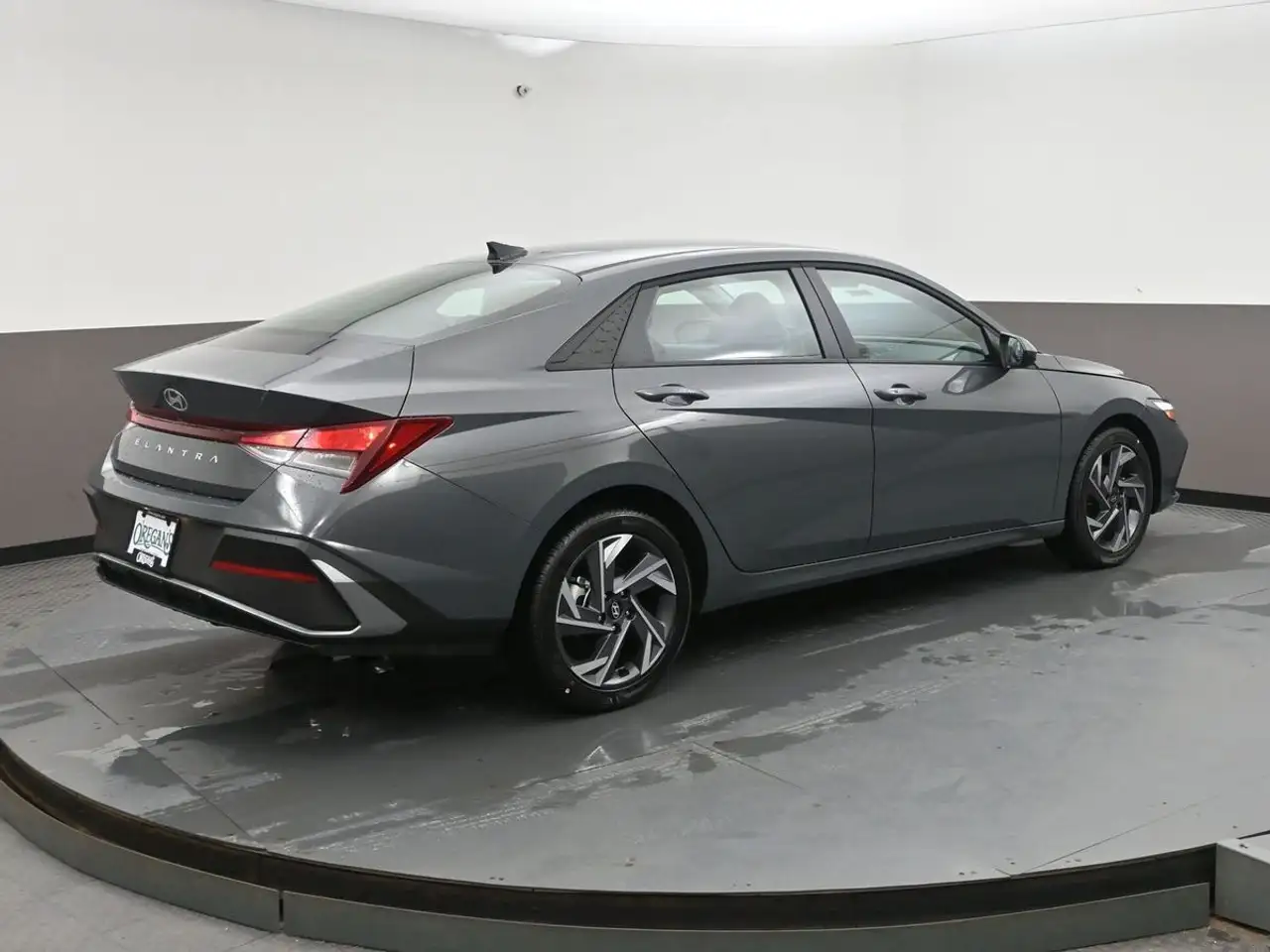 Hyundai ELANTRA снимка Hyundai ELANTRA