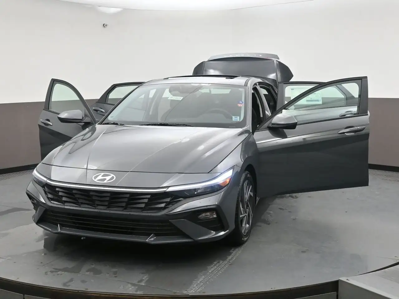 Hyundai ELANTRA снимка Hyundai ELANTRA