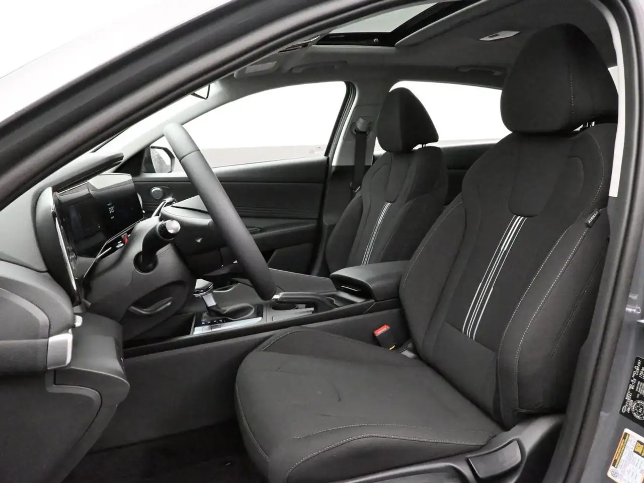 Hyundai ELANTRA снимка Hyundai ELANTRA