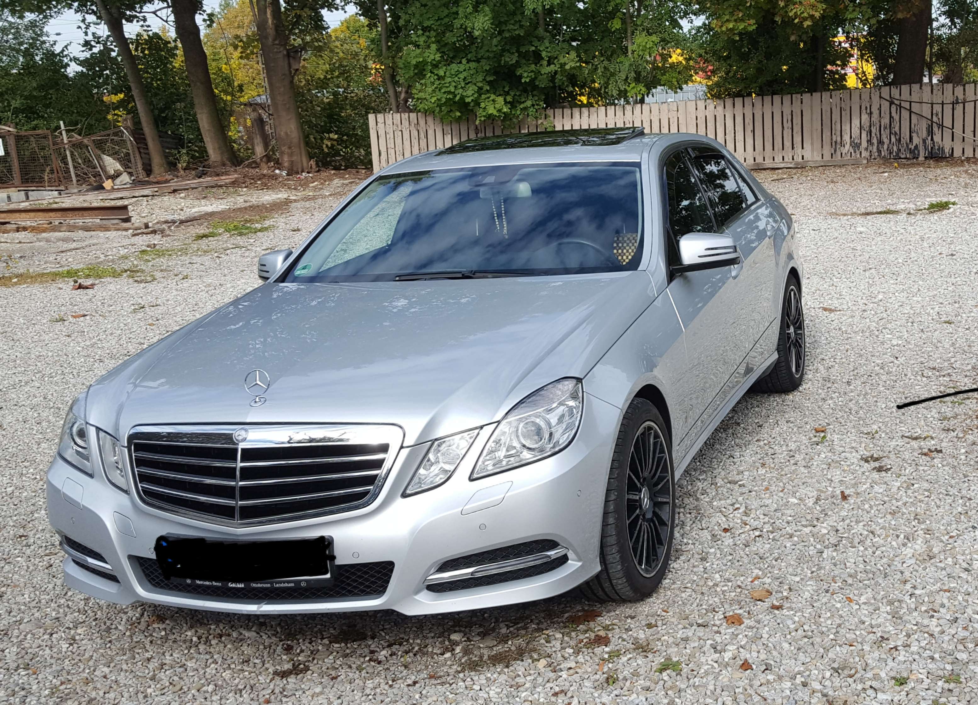 Second hand Mercedes Benz E-Class 