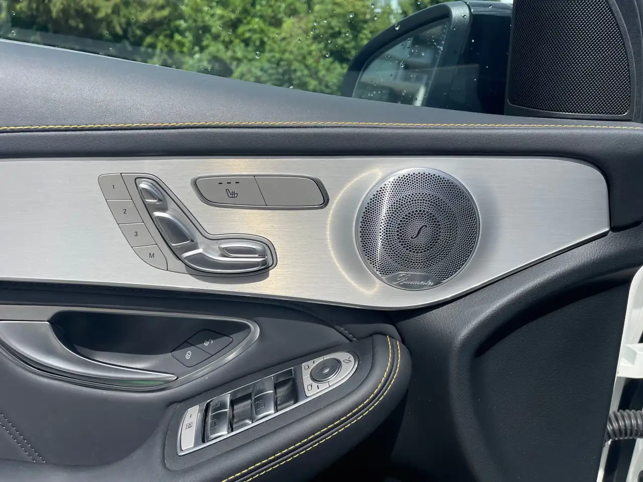 Mercedes-Benz GLC снимка Mercedes-Benz GLC
