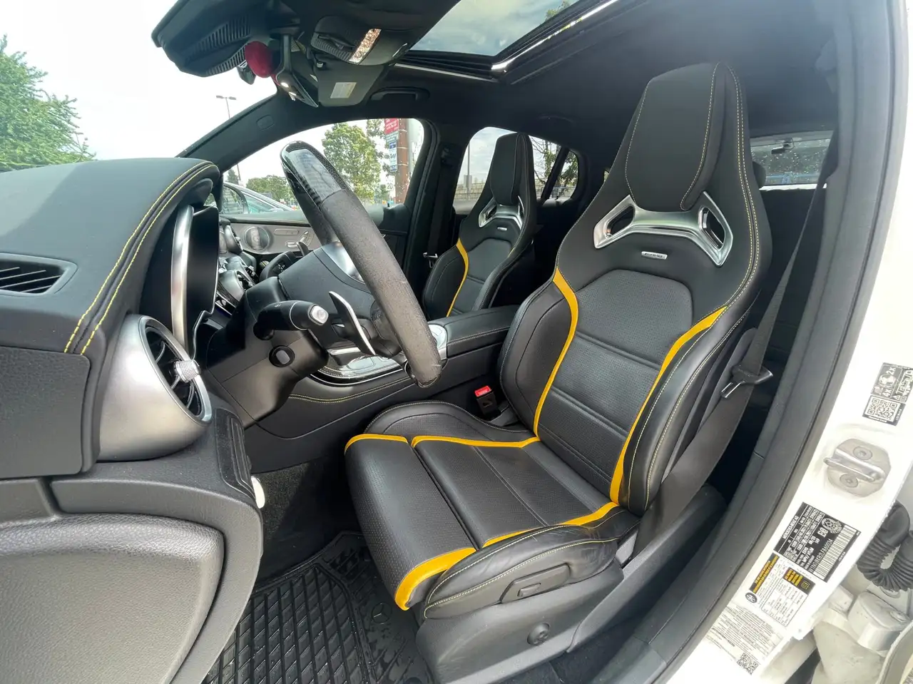 Mercedes-Benz GLC снимка Mercedes-Benz GLC