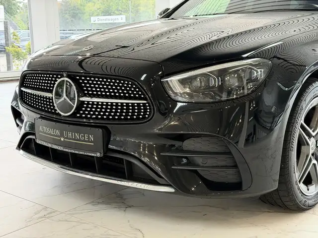 Mercedes-Benz E-Class view 8