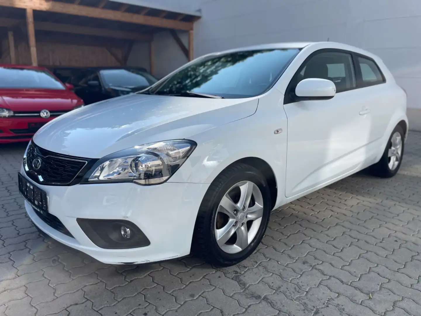 Kia ProCeed / pro_cee'd / ProCeed 1.4 CVVT pro_cee'd / Cee´d Alb - 1