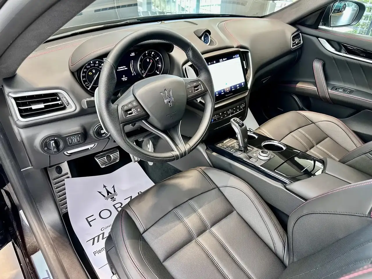 Maserati Ghibli 2025 — фото 9