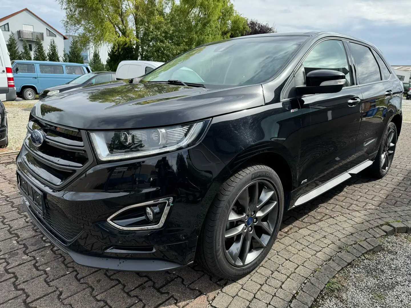 Ford Edge ST-Line 4x4 Schwarz - 2