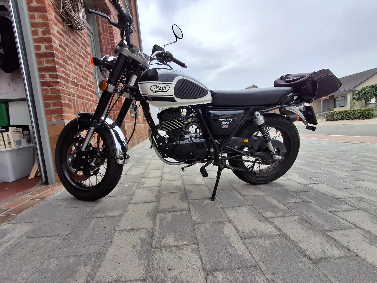 Mash Seventyfive 125