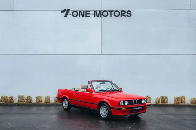 BMW 318 iS Cabriolet E30