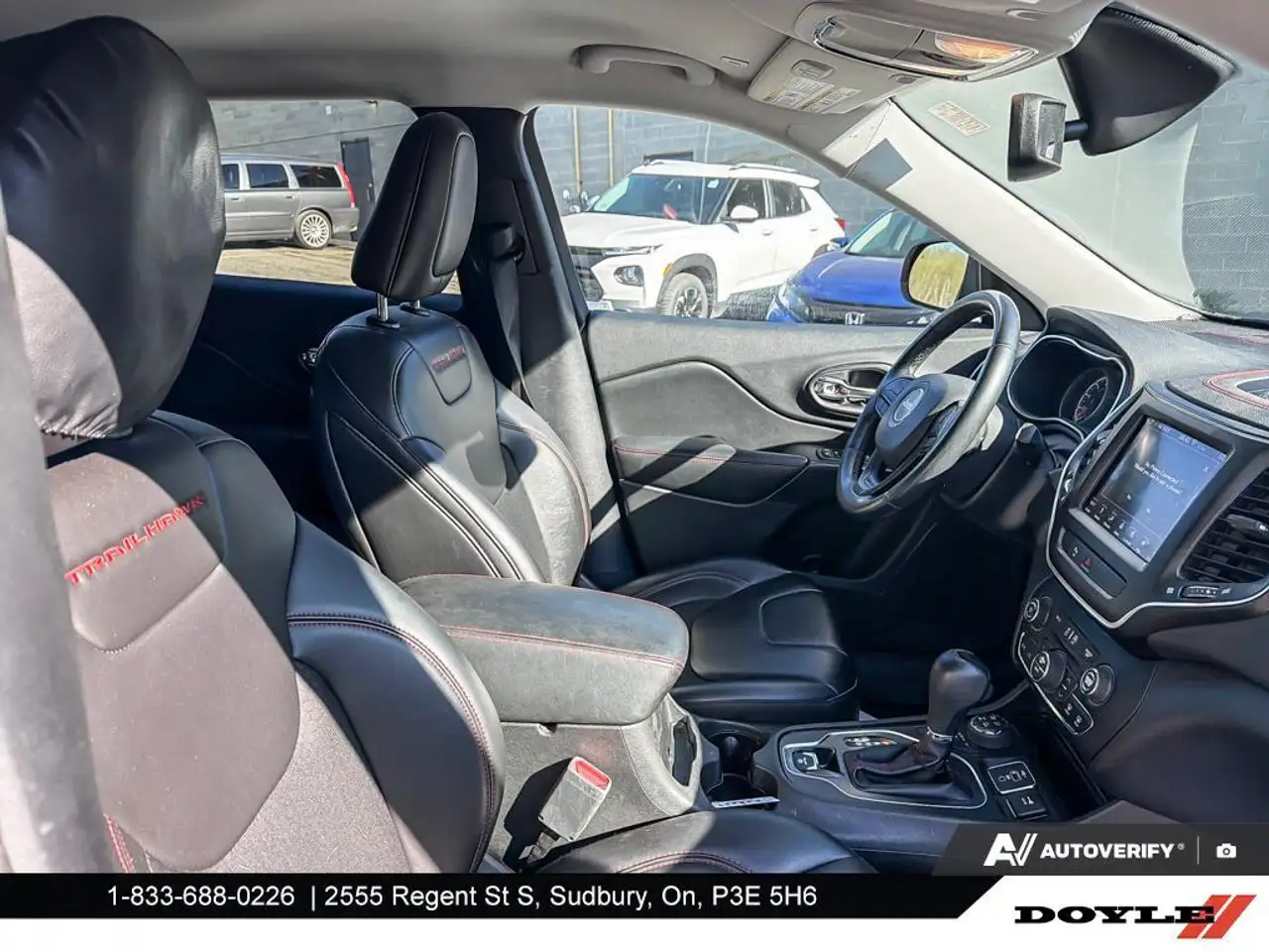 Jeep Cherokee снимка Jeep Cherokee