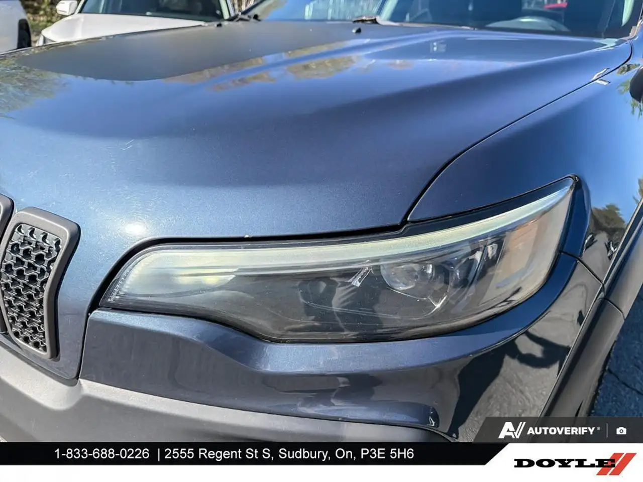 Jeep Cherokee снимка Jeep Cherokee