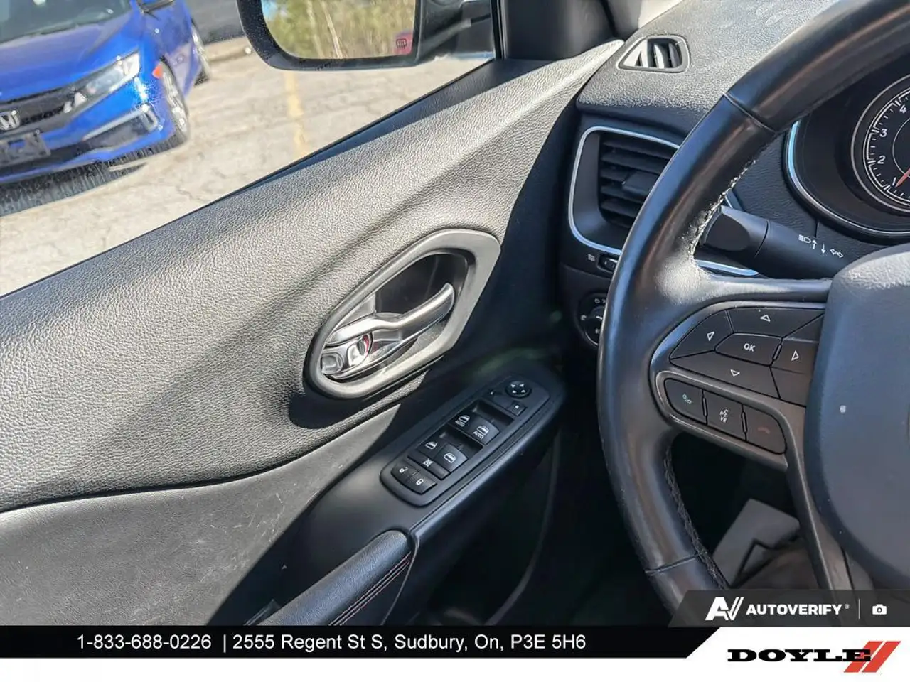 Jeep Cherokee снимка Jeep Cherokee