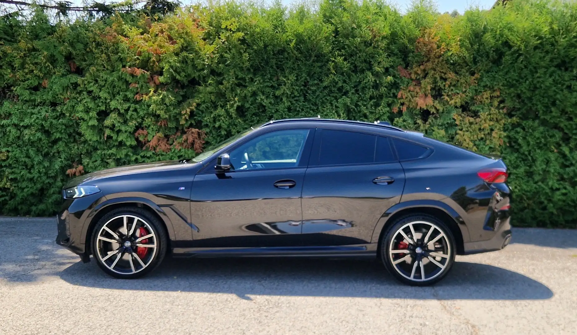 BMW X6 30d xDrive M-Sport-Plus HUD AHK Iconic Glow Pano. Schwarz - 2