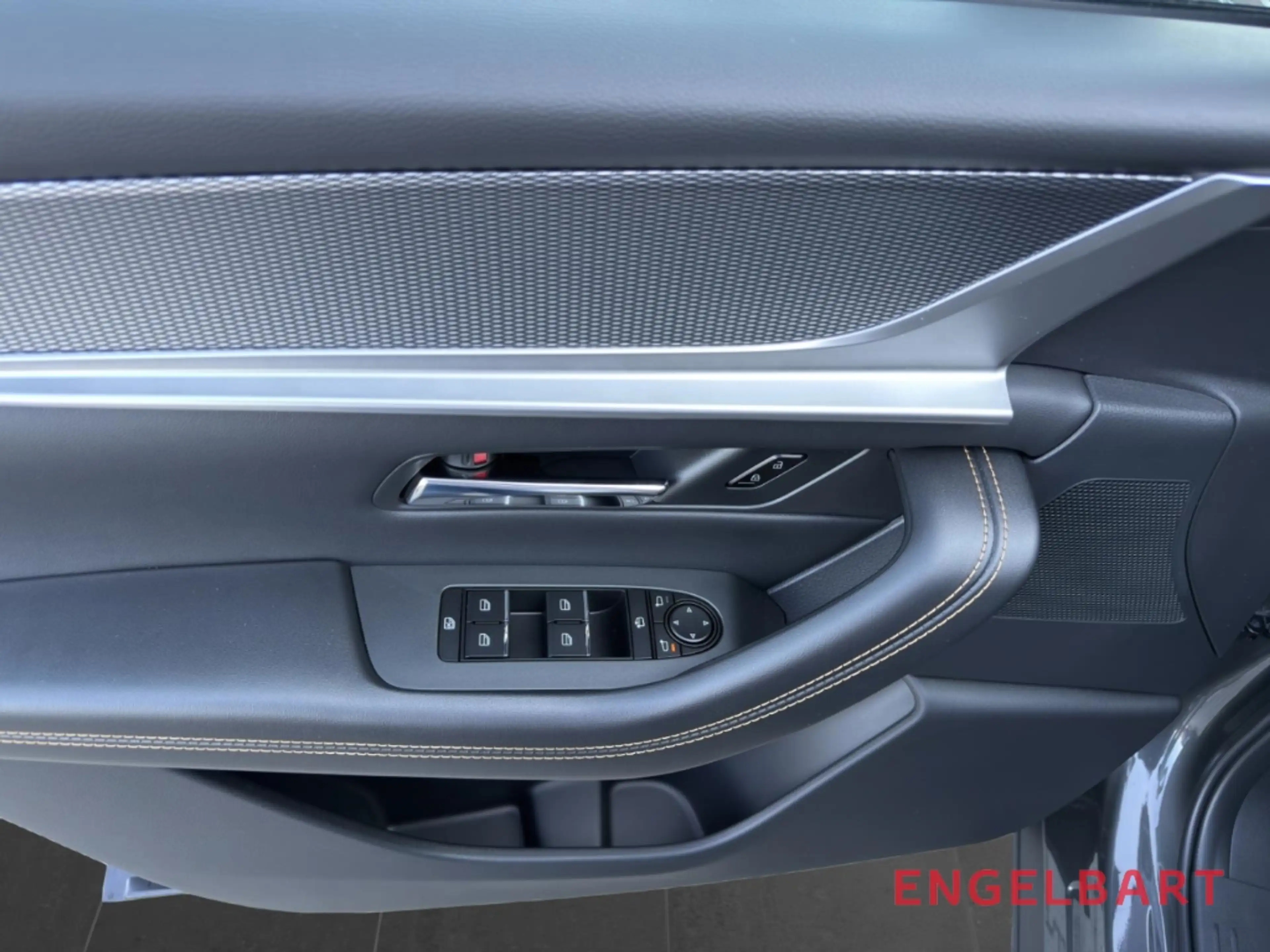Mazda CX-80 Exclusive-Line Hybrid AWD HUD Navi LED ACC El. Hec — photo 10
