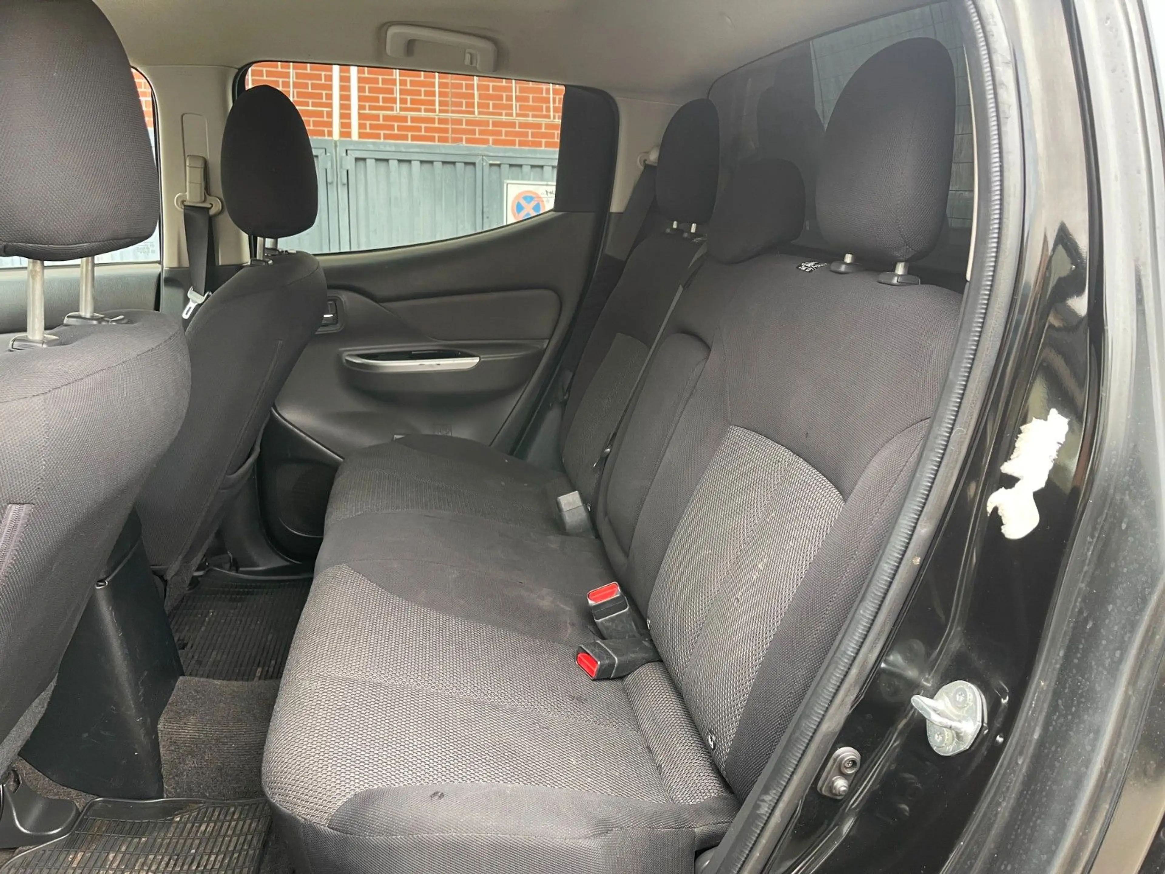 Mitsubishi L200 Plus Doppelkabine 4WD + HARDTOP — photo 9