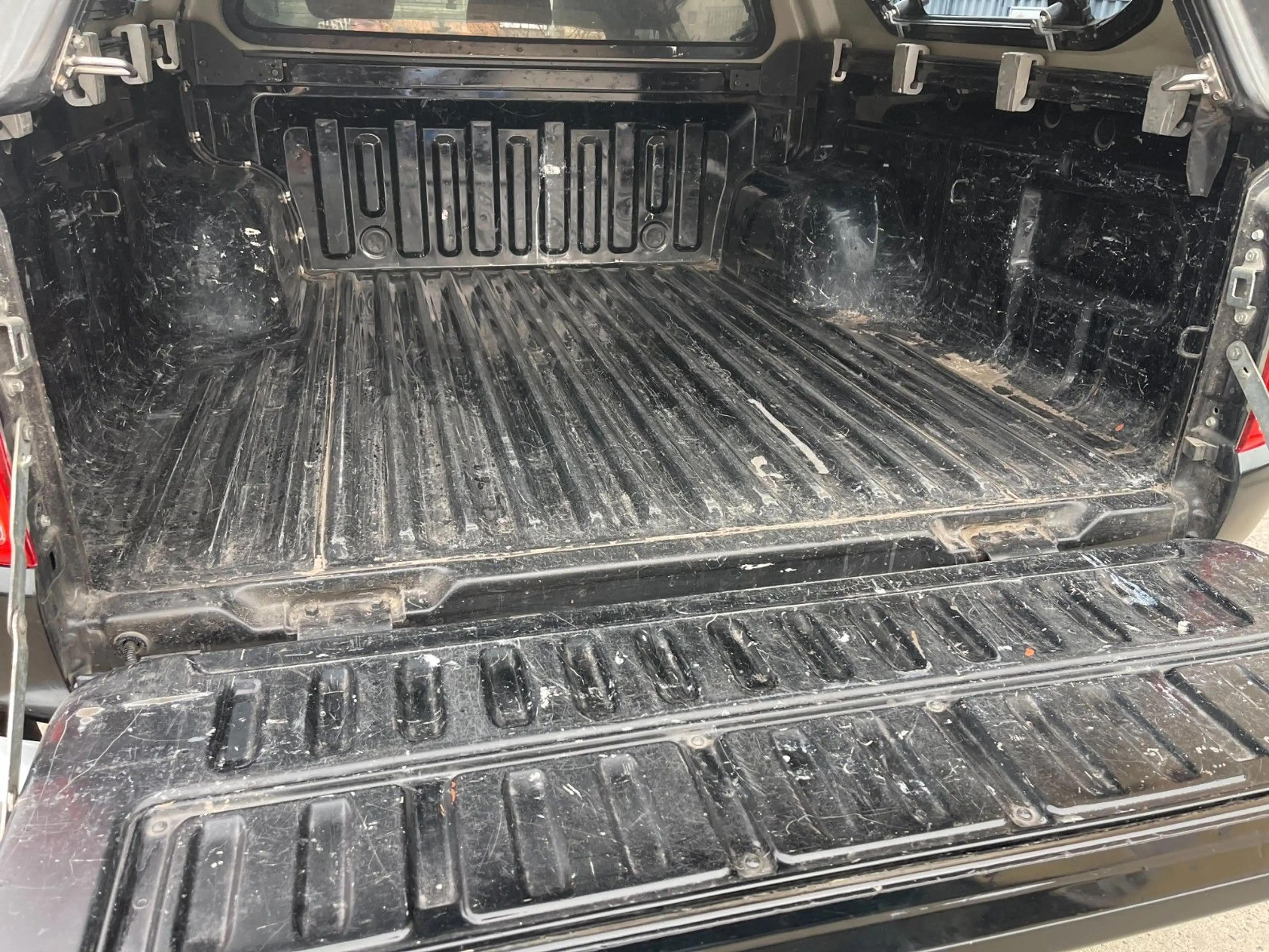 Mitsubishi L200 Plus Doppelkabine 4WD + HARDTOP — photo 13