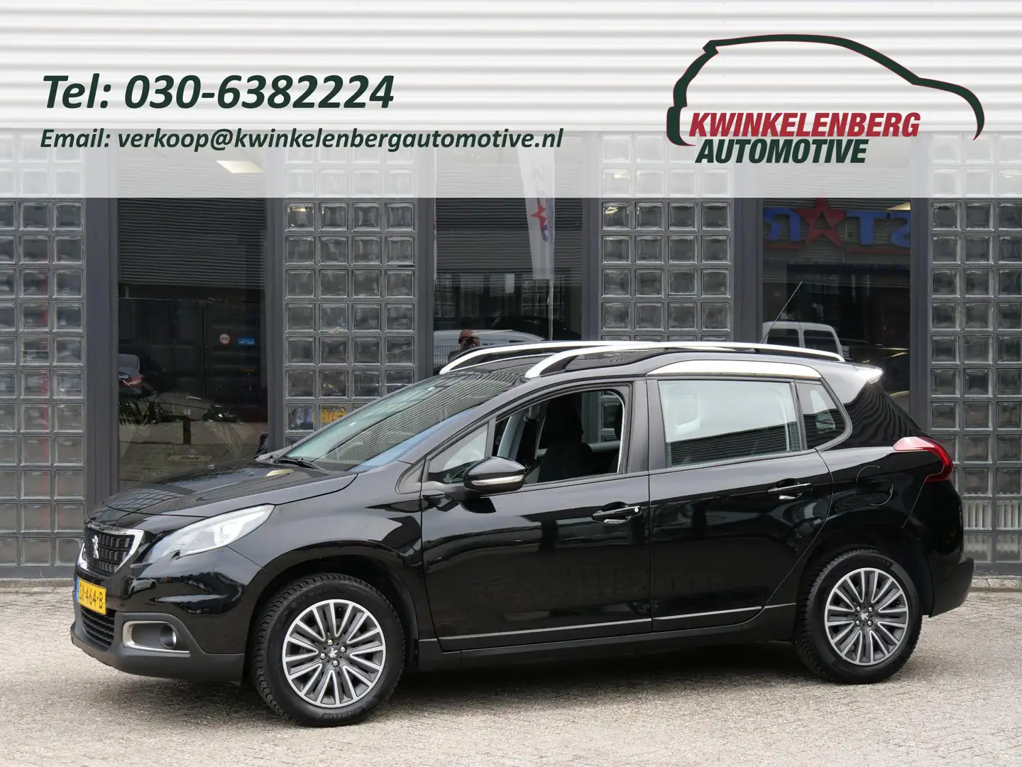 Peugeot 2008 1.2 110PK CARPLAY/ PACK CONNECT Zwart - 1