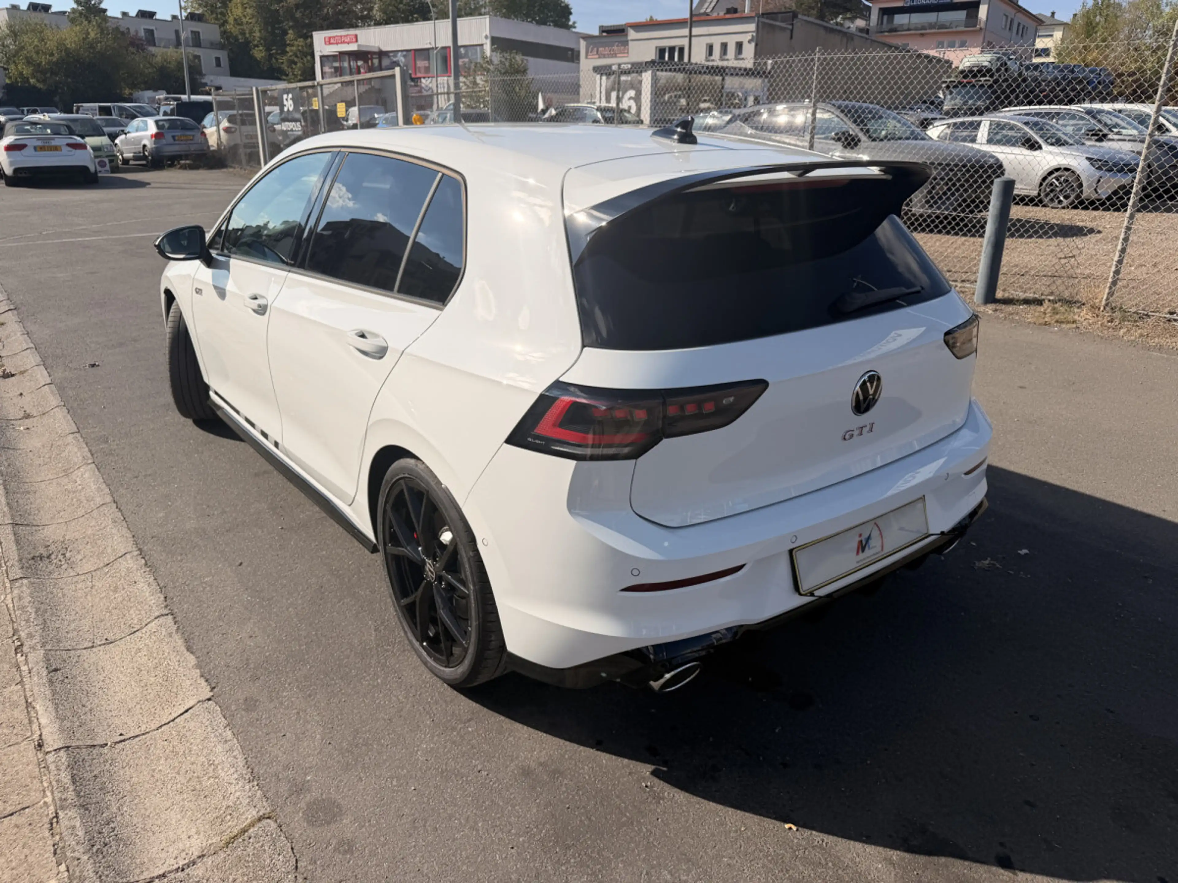 Volkswagen Golf GTI 300 Clubsport DSG — photo 8