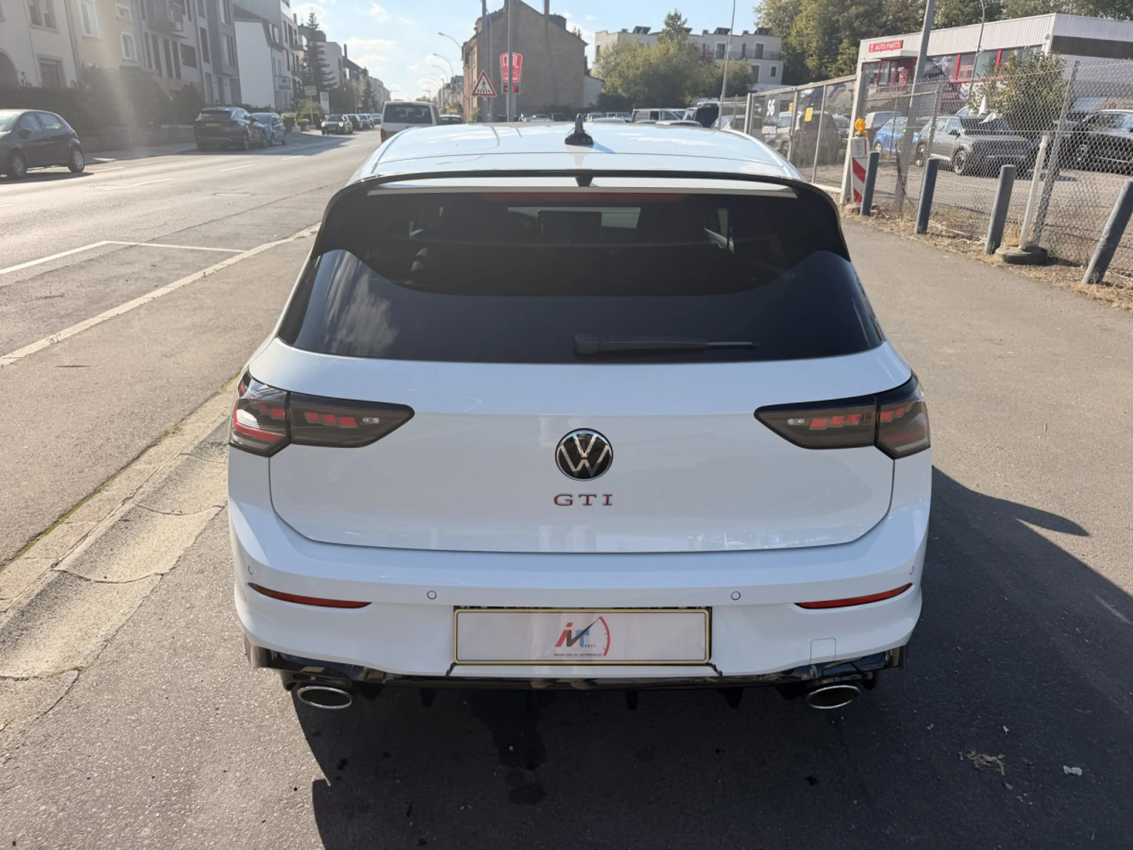 Volkswagen Golf GTI 300 Clubsport DSG — photo 4