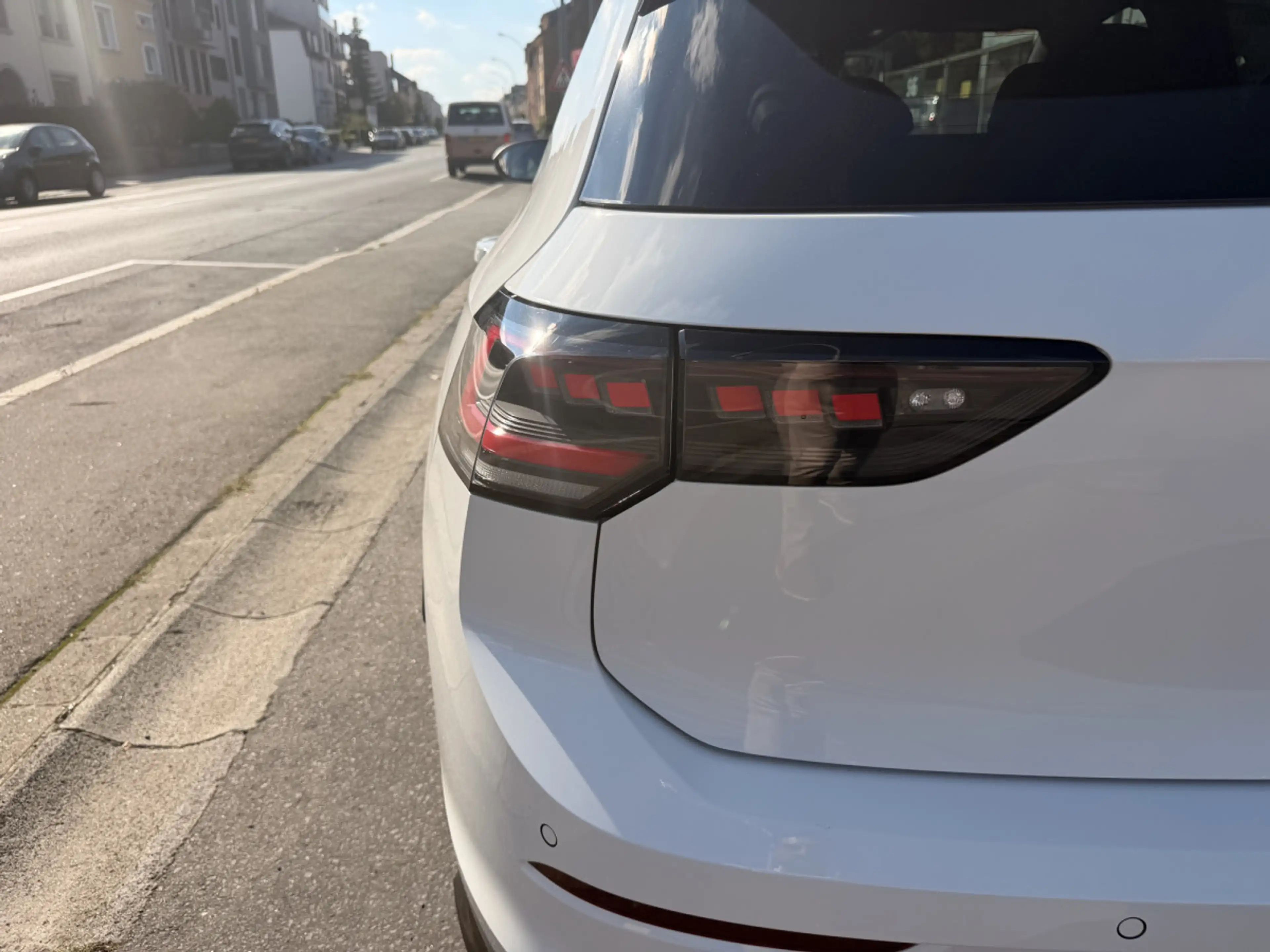 Volkswagen Golf GTI 300 Clubsport DSG — photo 11