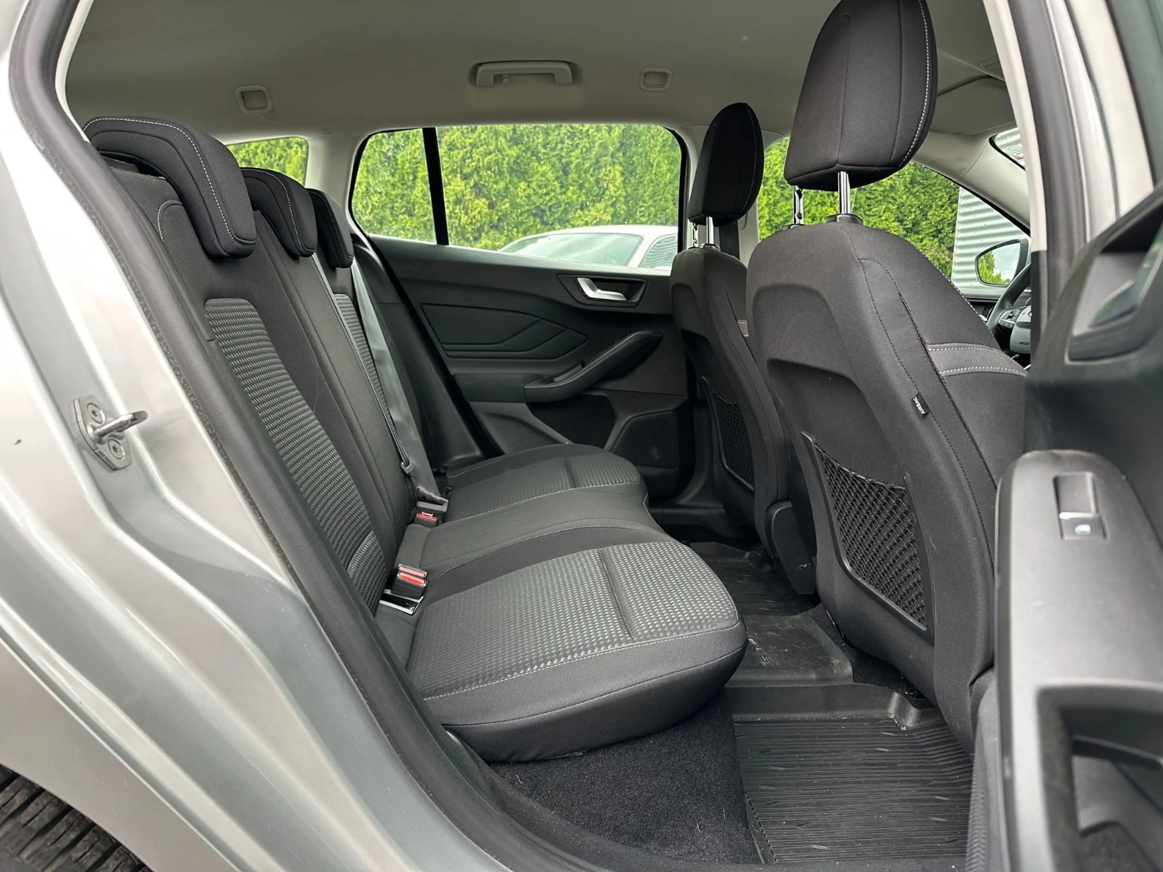 Ford Focus 1.5 D Ecoblue *Standhzg*Kamera*Assist*LED* — photo 14