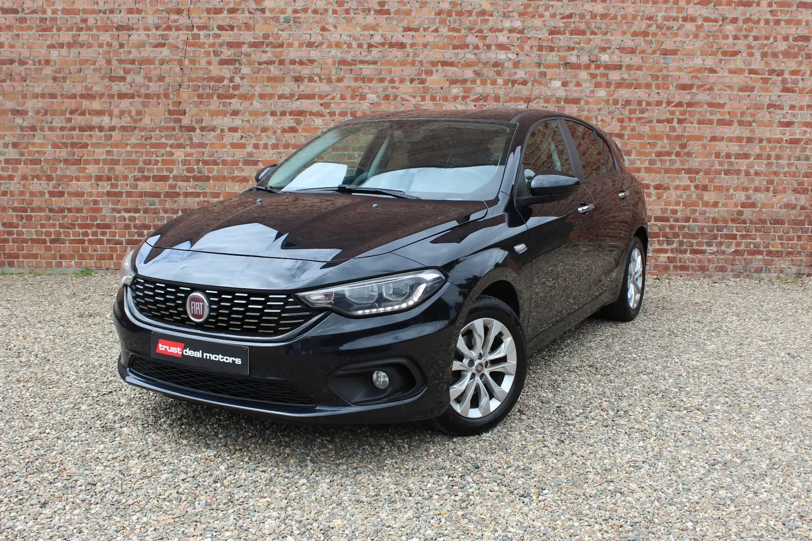 Fiat Tipo Tipo 1.4 Turbo Lounge * Garantie * Noir - 1