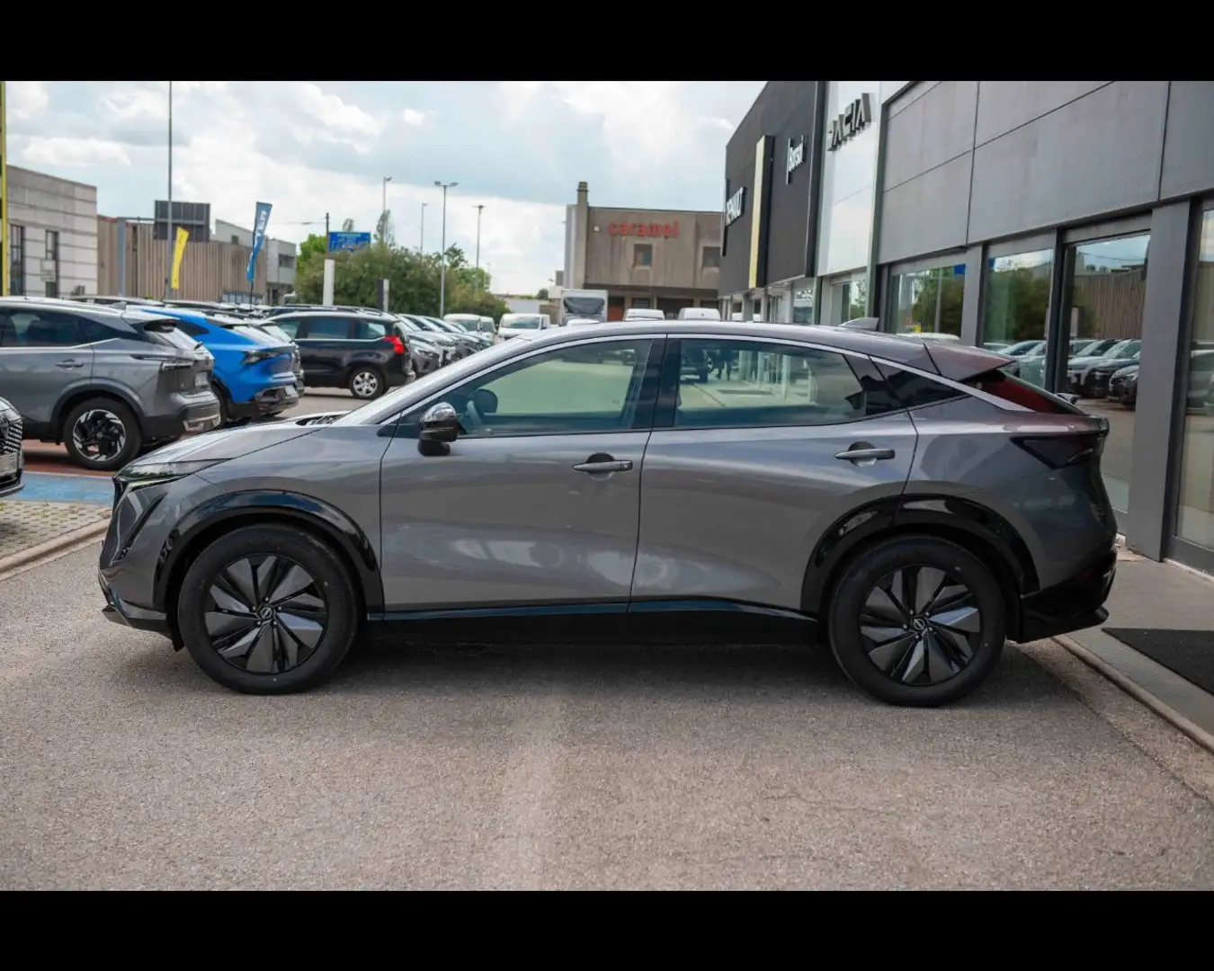 Nissan Ariya NEW 63kWh ENGAGE Gris - 2