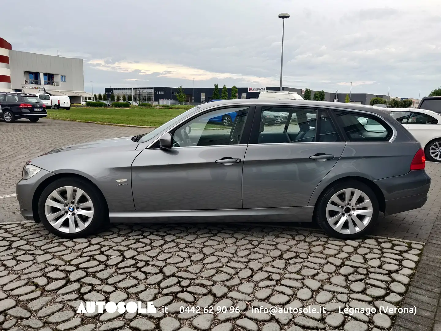 BMW 320 320D Touring Xdrive Eletta Gris - 2