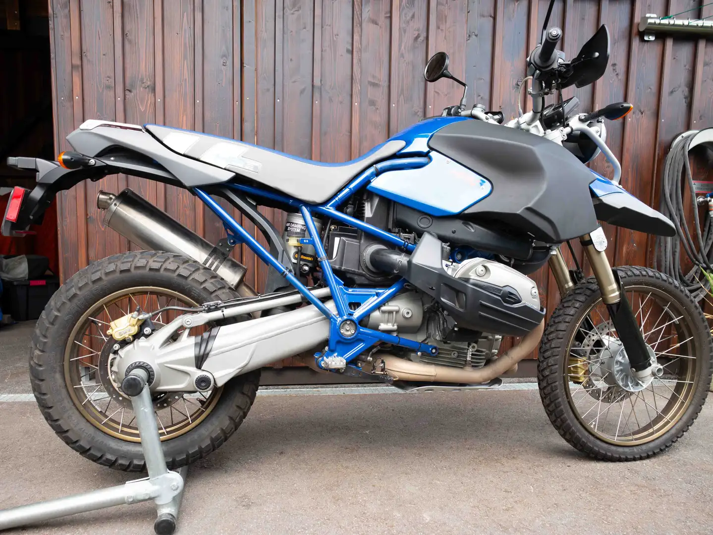 BMW HP2 Enduro Blue - 1