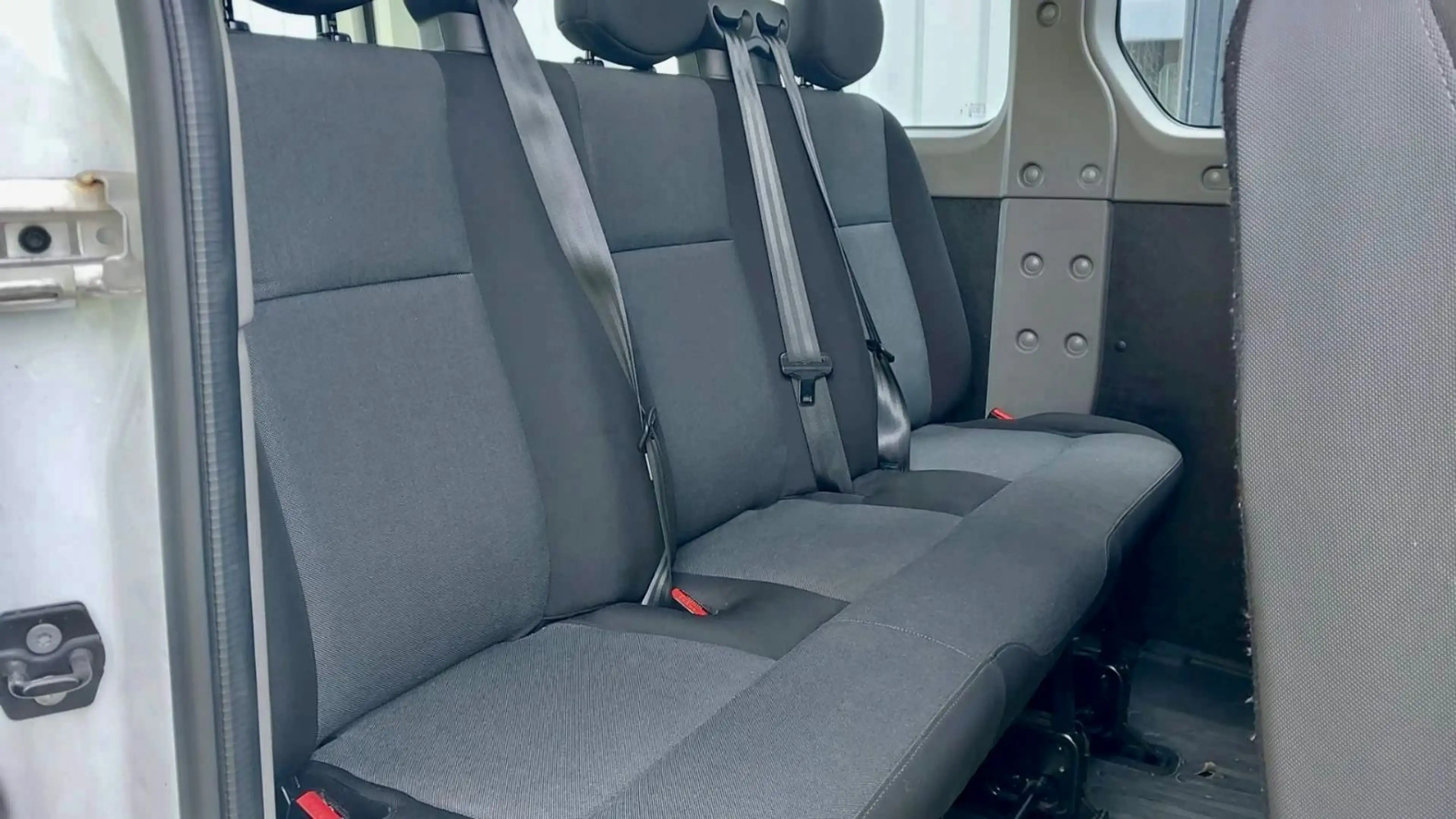 Renault Master L2H2 BUS 9-Sitze 1.HAND CAM PDC TEMPOMAT — photo 9