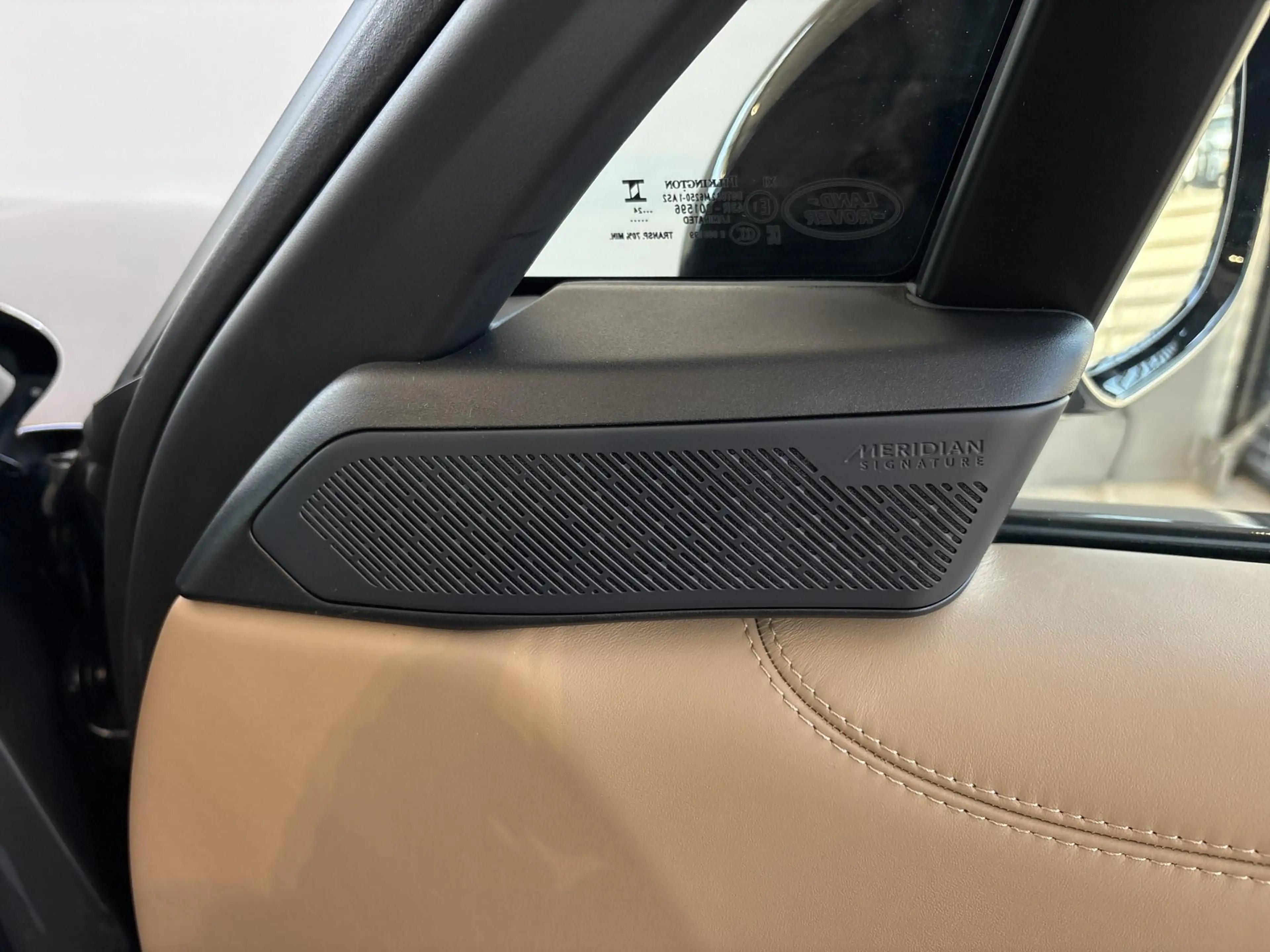 Land Rover Range Rover P550e Autobiography | Tow Pack | Shadow Pack | Hom — photo 12
