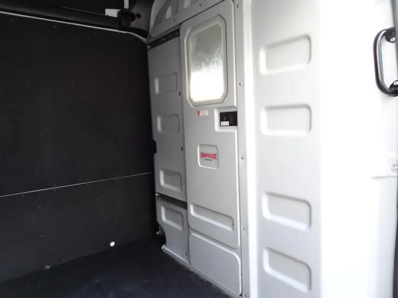 Ford Transit Cargo Van снимка Ford Transit Cargo Van