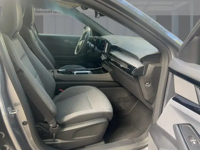Renault Austral view 8